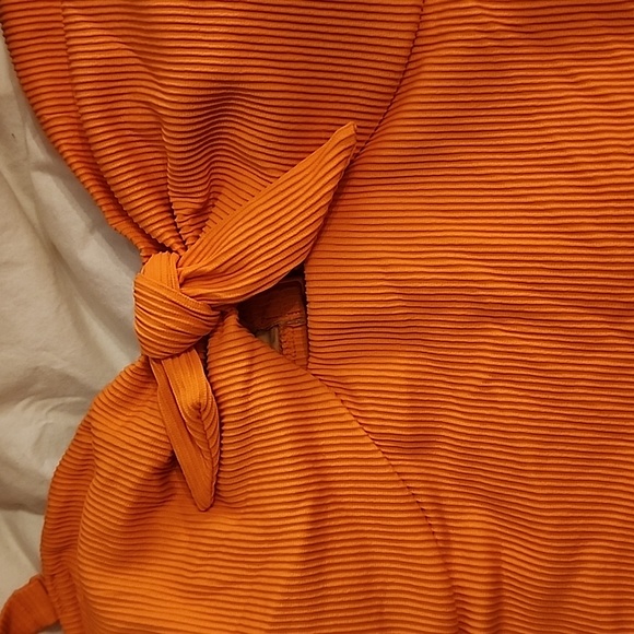 Orange Swimsuit - Size 2XL - Old Navy - Picture 4 of 4